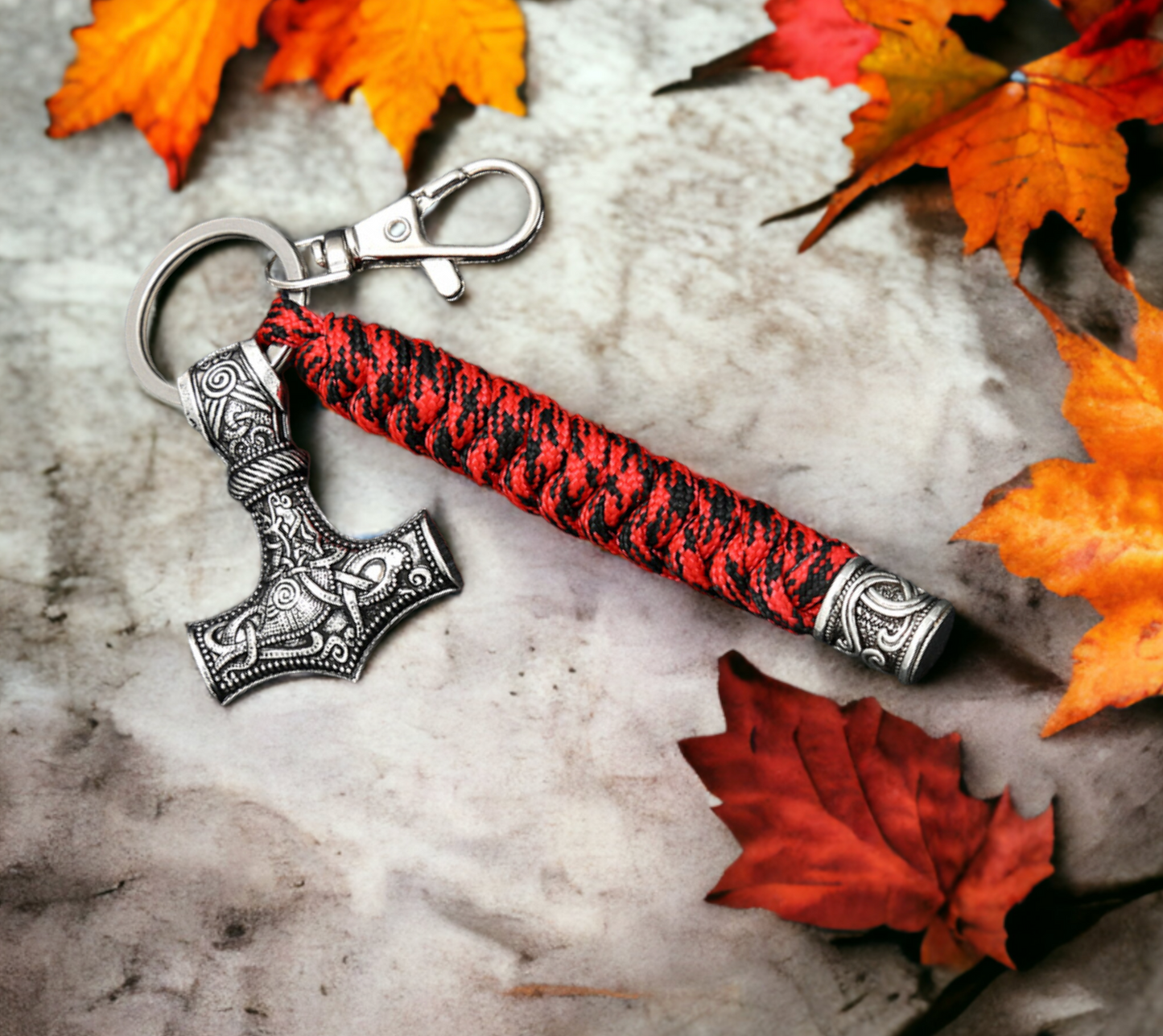 Porte-clés pendentif Viking Marteau de Thor Mjolnir Keychain en Paracorde Rouge Noir et Acier Inoxydable, fait à la main Idéal cadeau