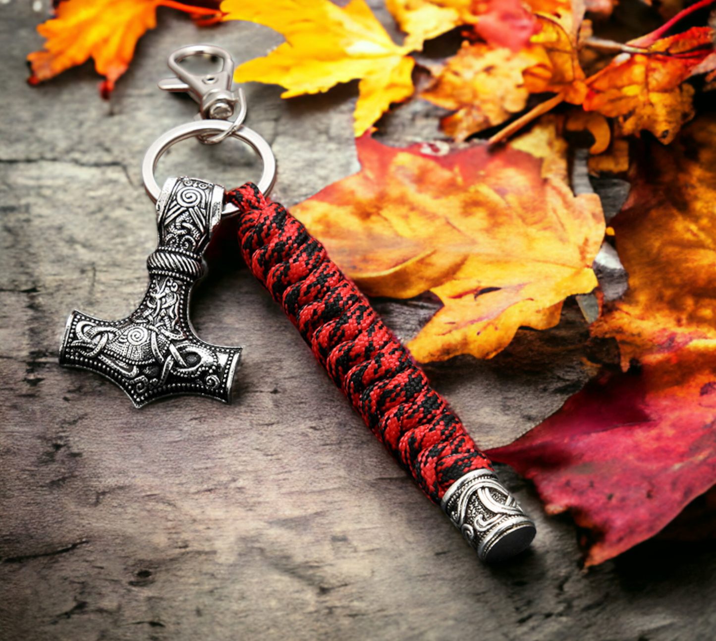 Porte-clés pendentif Viking Marteau de Thor Mjolnir Keychain en Paracorde Rouge Noir et Acier Inoxydable, fait à la main Idéal cadeau