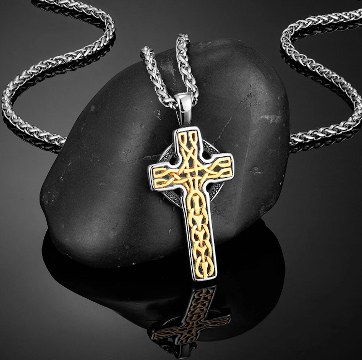 Collier Croix Celtique en Acier Inoxydable Amulette de protection Idéal Cadeau Homme Femme - Couleur Or et Argent