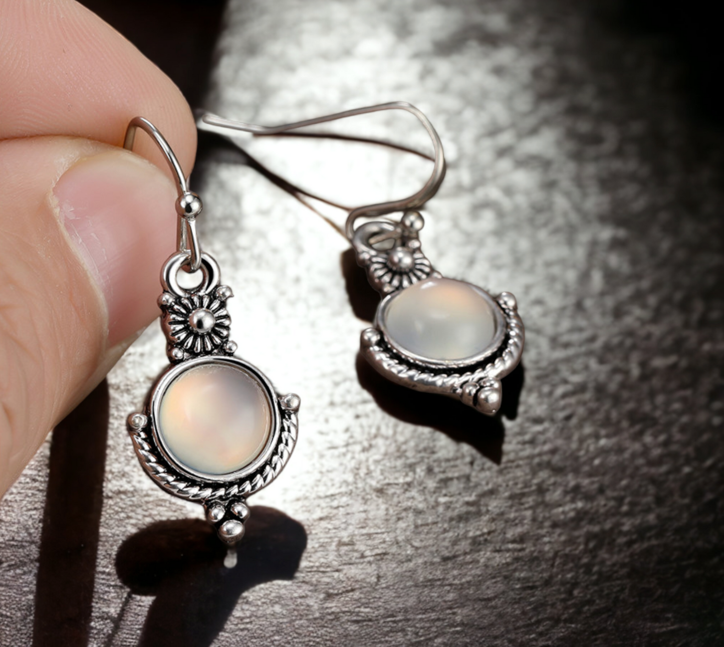 Boucles d'oreilles Celtique en Pierre de Lune, Bijoux Celtique, Boucles d'oreilles femme, faites à la main Idéal cadeau Femme