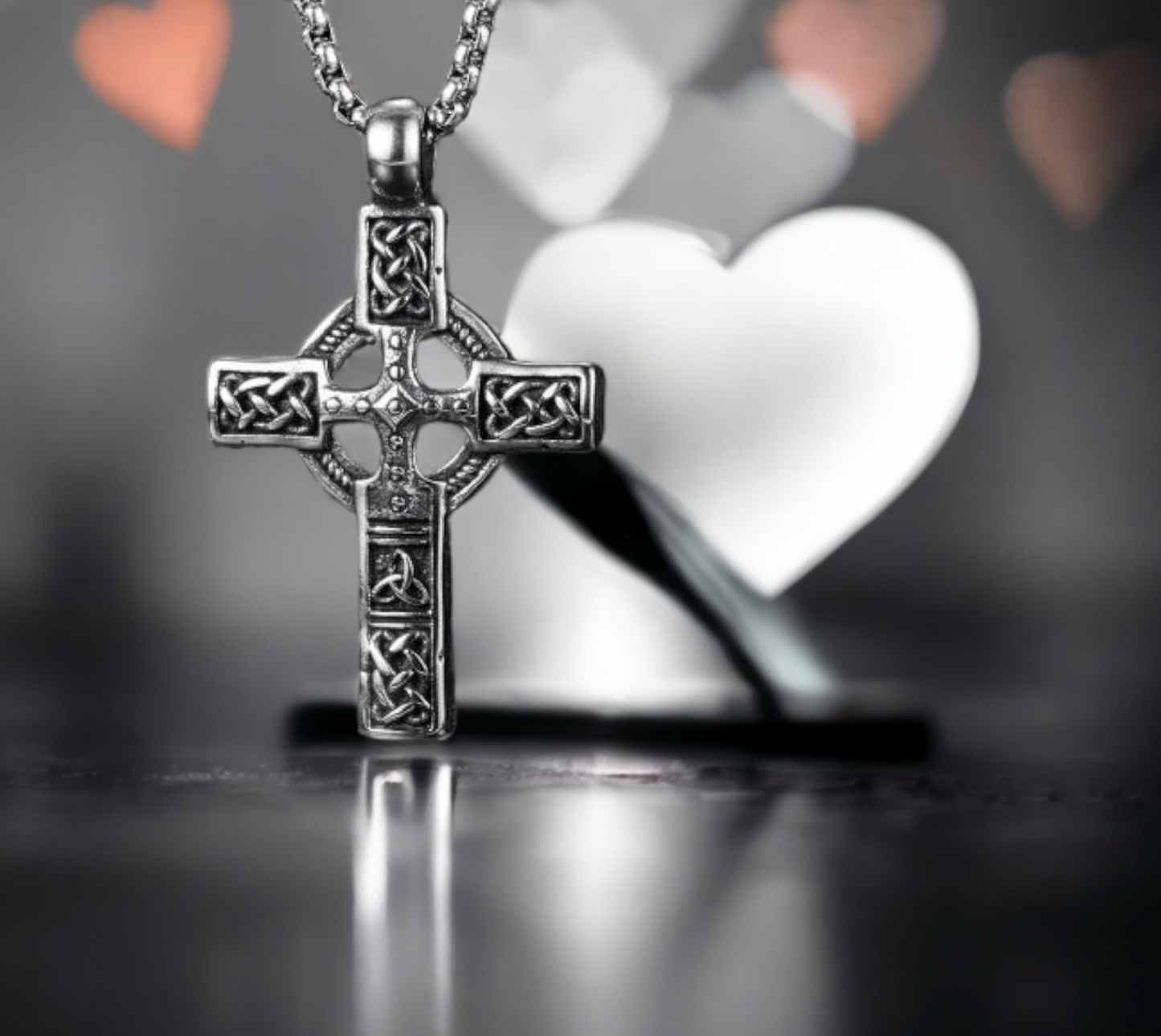 Collier Crucifix Croix Celtique Triquetra en Acier Inoxydable Idéal Cadeau Couleur Argent