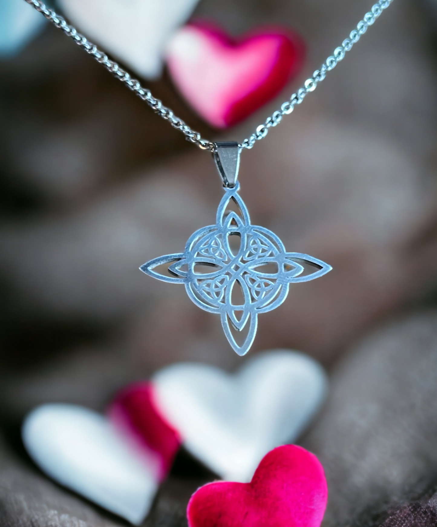 Collier Celtique Noeud de Sorcière et Triquetra Talisman de Protection Amulette de Sorcellerie Couleur Argent Bijoux Wicca fait à la main