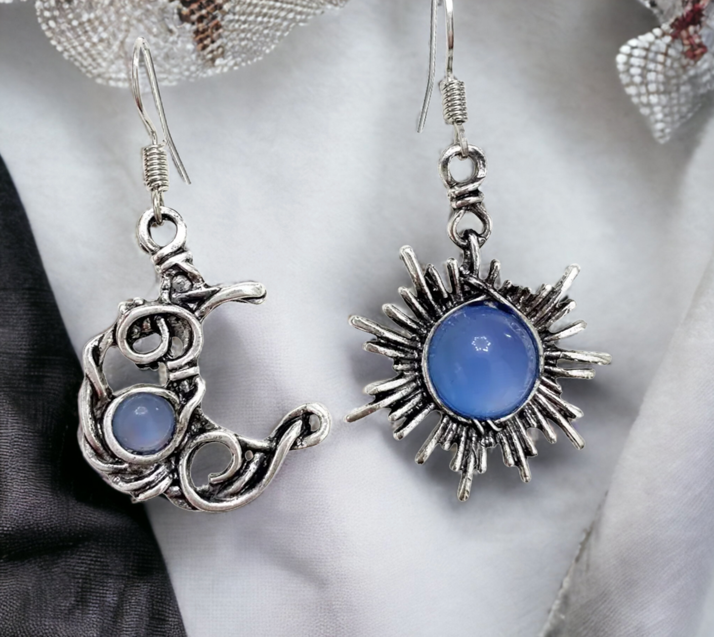 Boucles d'oreilles Celtique Soleil et Lune avec gemme artificielle Bleue de Style Nordique, faites à la main Cadeau Original Idéal Cadeau