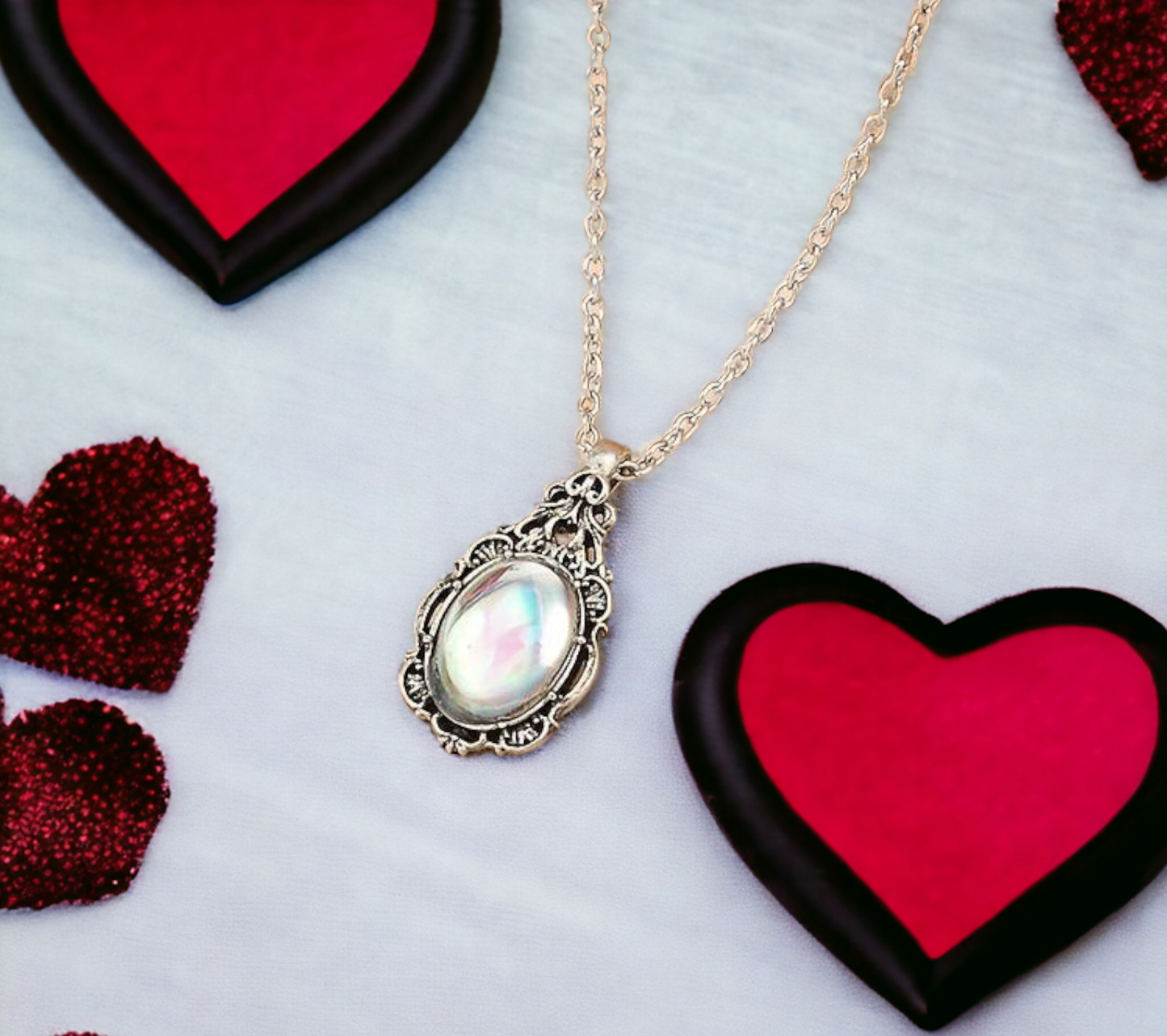 Collier Pendentif Nordique en Pierre de Lune Gemme artificielle en Forme de Goutte d'eau fait à la main - Cadeau Original Idéal Cadeau Femme