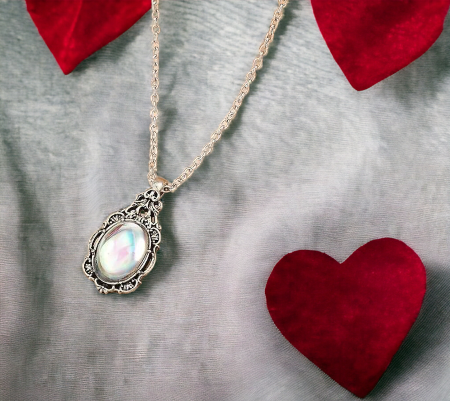Collier Pendentif Nordique en Pierre de Lune Gemme artificielle en Forme de Goutte d'eau fait à la main - Cadeau Original Idéal Cadeau Femme