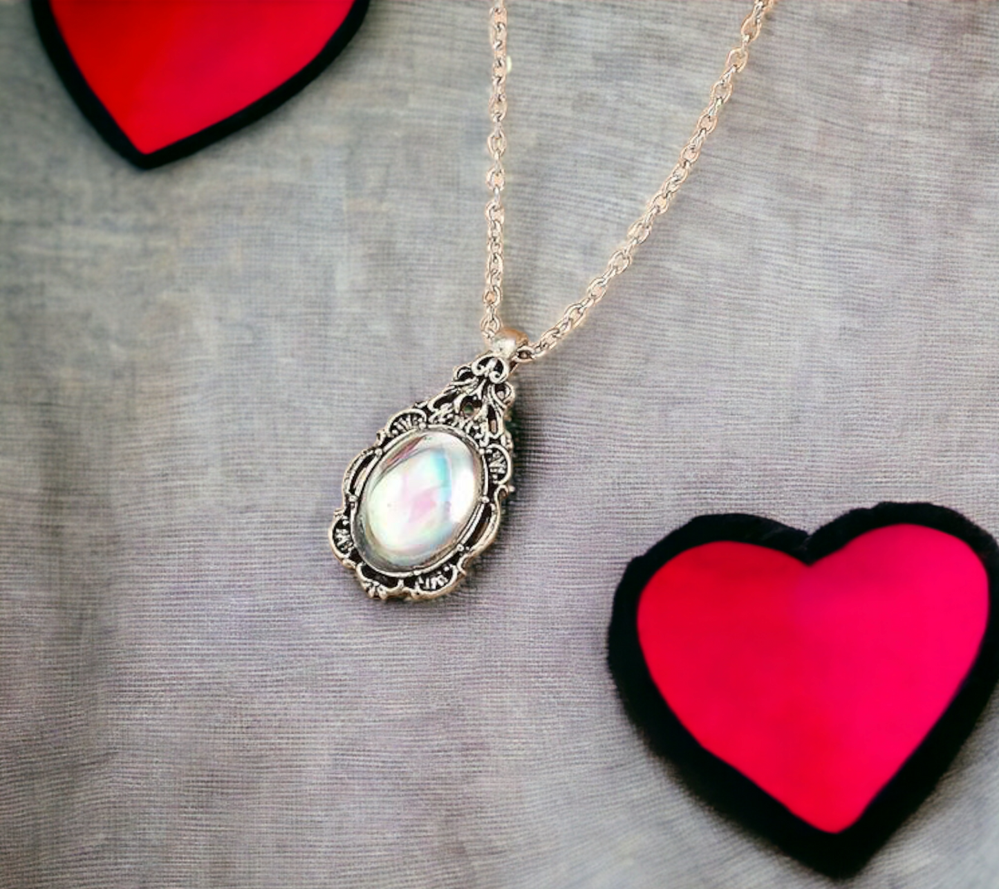 Collier Pendentif Nordique en Pierre de Lune Gemme artificielle en Forme de Goutte d'eau fait à la main - Cadeau Original Idéal Cadeau Femme