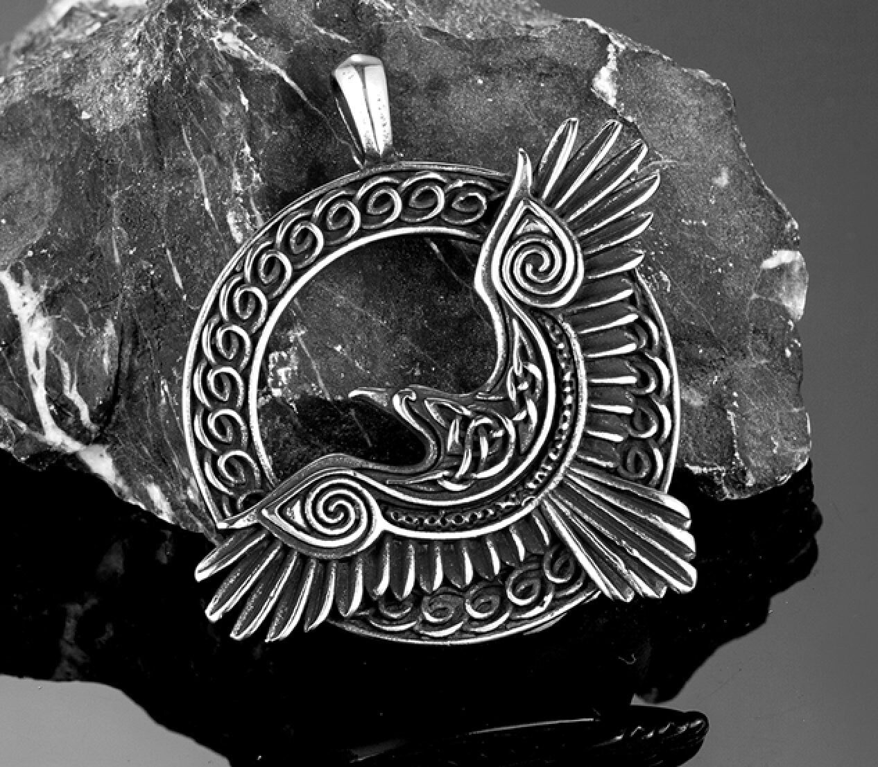 Collier Viking Corbeau en Acier Inoxydable - Pendentif Hugin et Munin - Amulette de protection - Couleur Argent