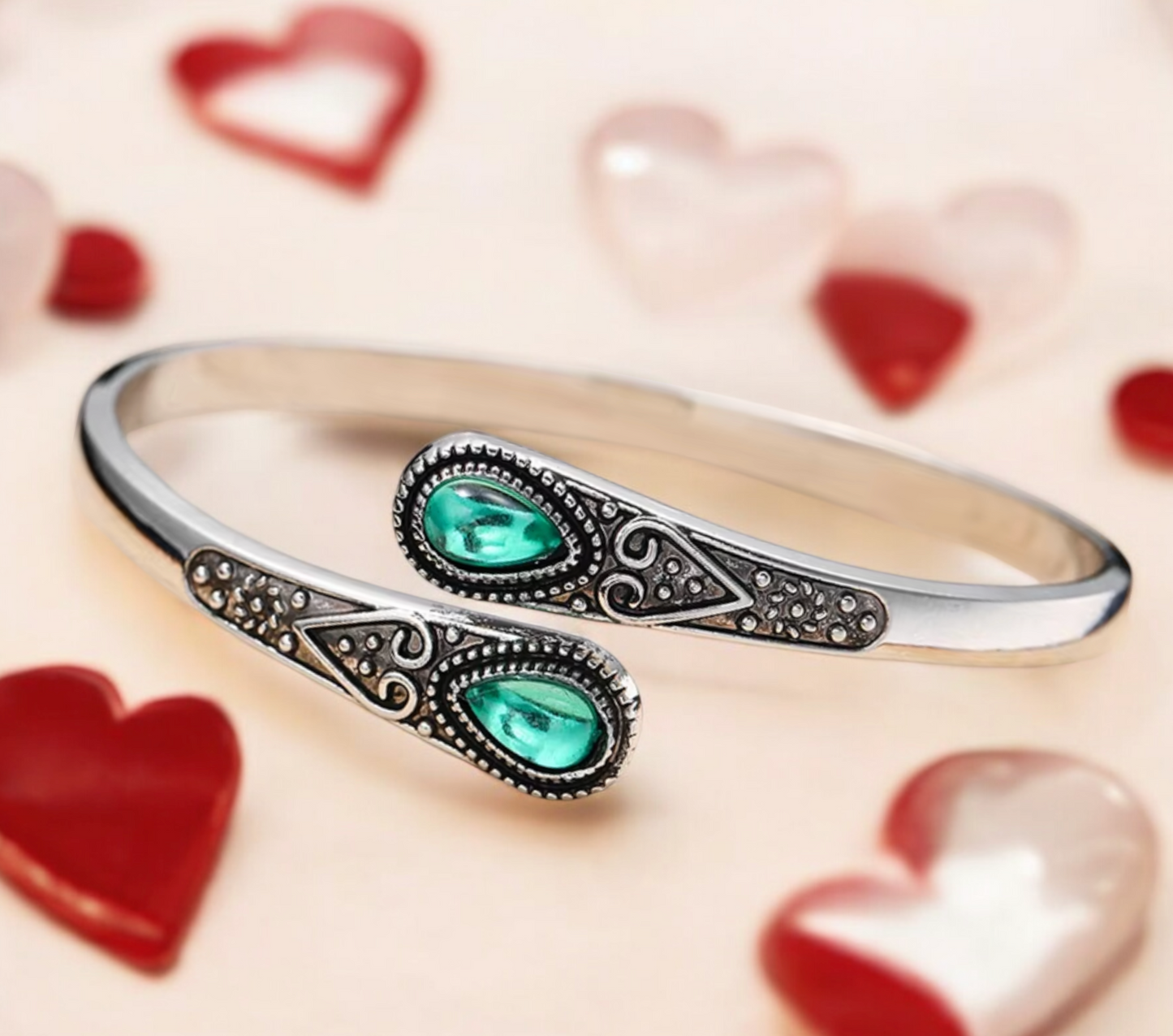 Bracelet Celtique Ajustable en Acier Inoxydable et Pierres Vertes, fait à la main Idéal Cadeau Original pour Femme