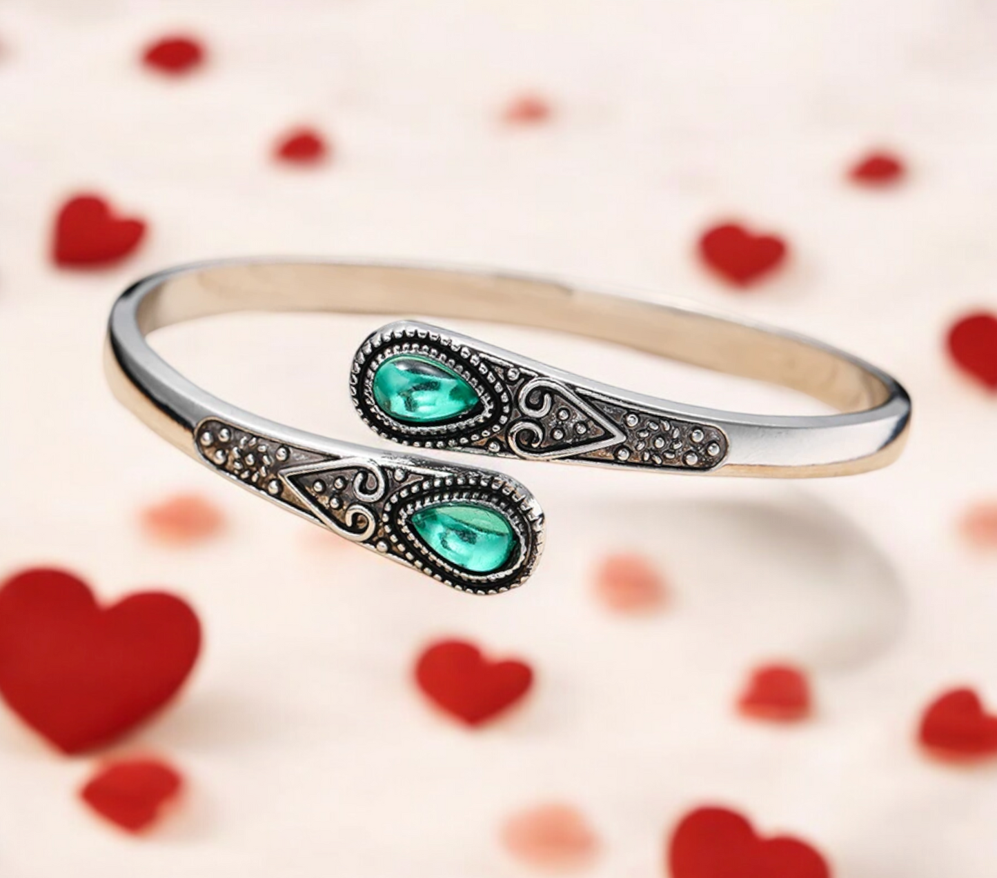 Bracelet Celtique Ajustable en Acier Inoxydable et Pierres Vertes, fait à la main Idéal Cadeau Original pour Femme