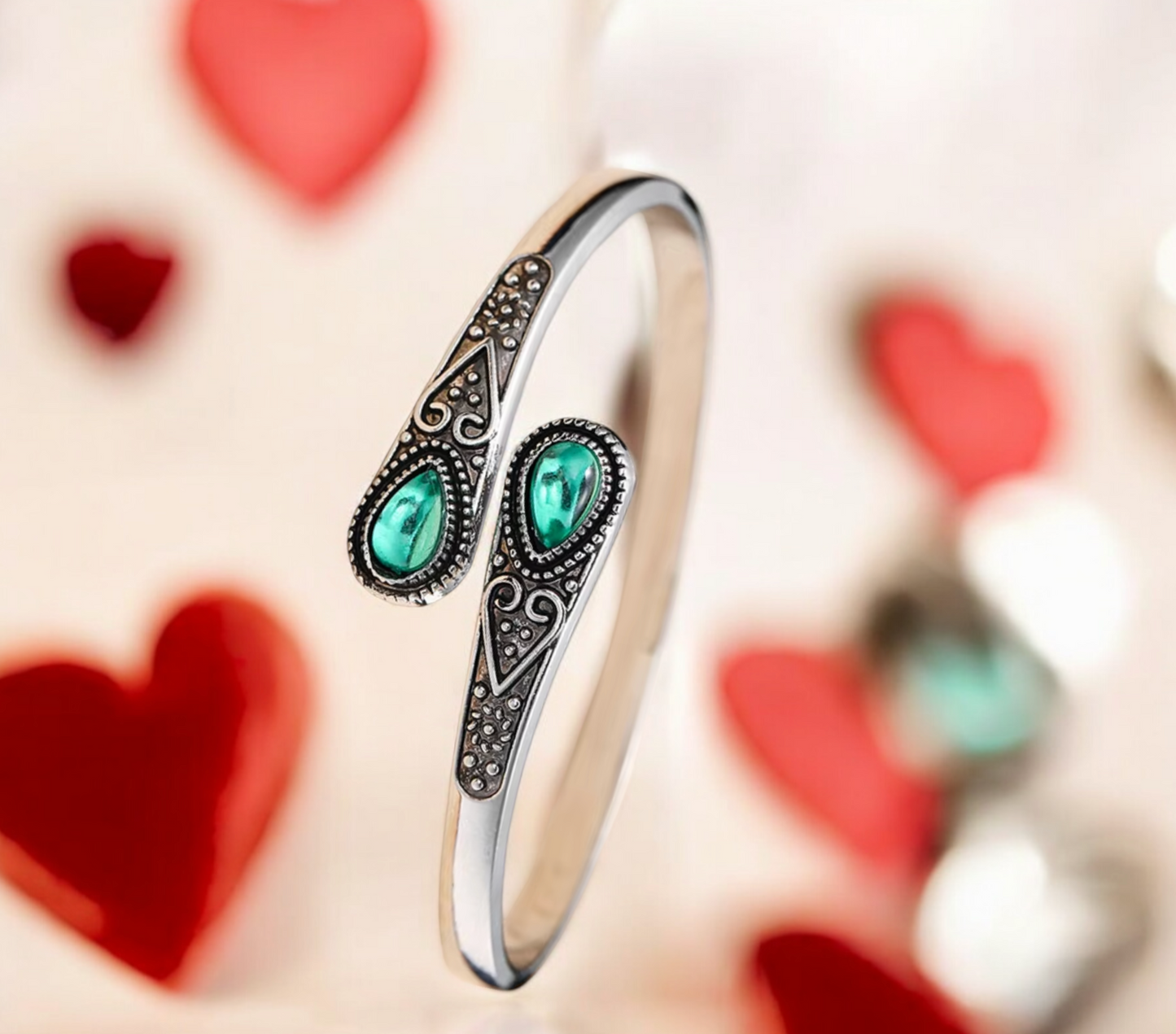 Bracelet Celtique Ajustable en Acier Inoxydable et Pierres Vertes, fait à la main Idéal Cadeau Original pour Femme