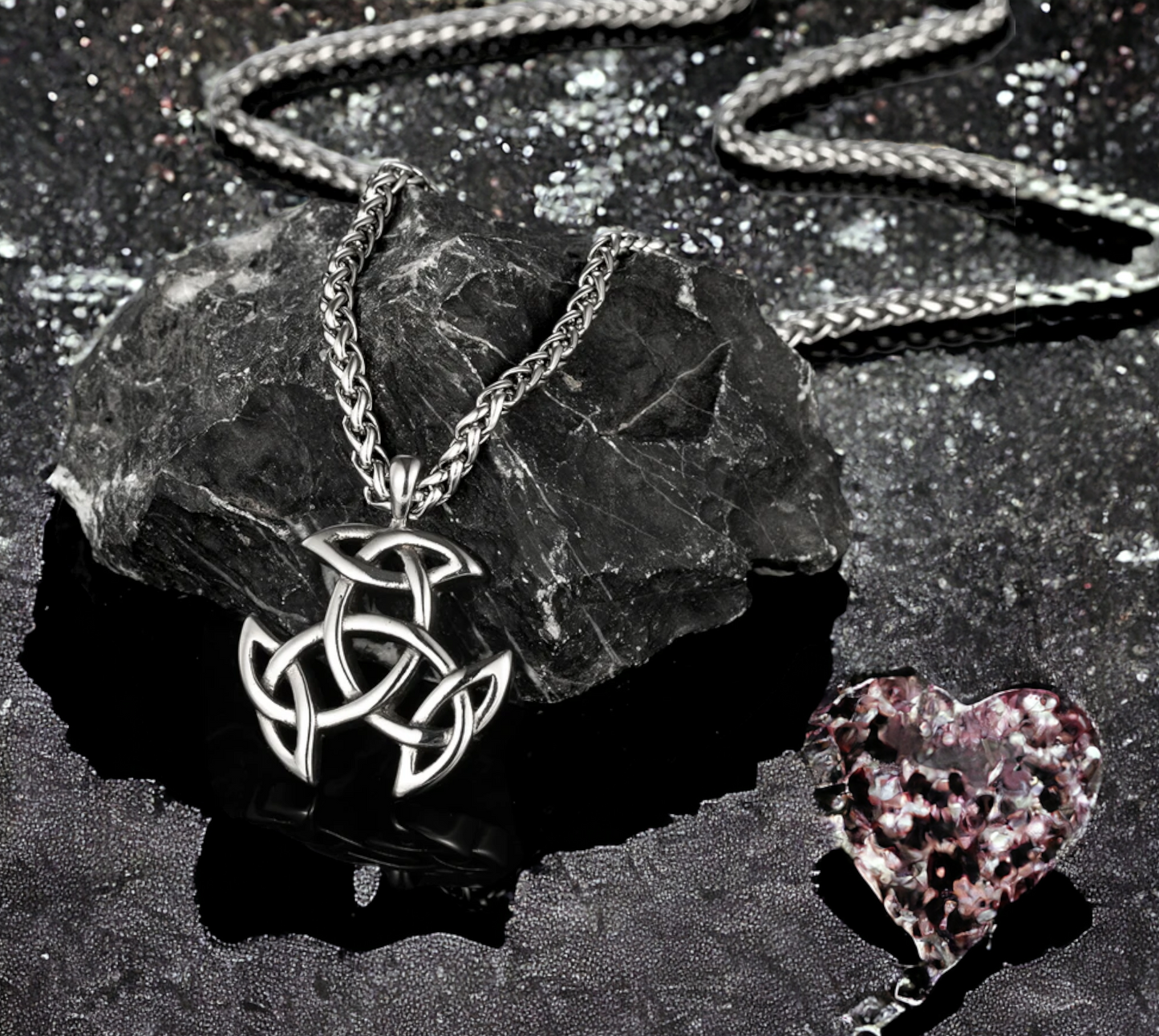 Collier Pendentif Runes Viking Celtique Nordique Amulette de Protection en Acier Inoxydable fait à la main Cadeau Original Idéal Cadeau